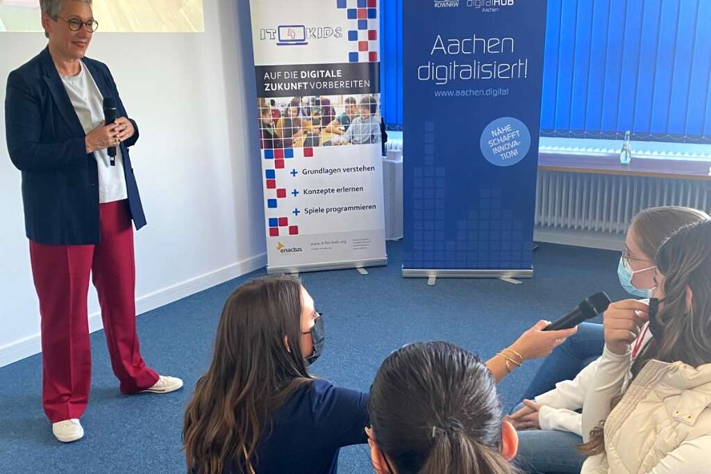 Abschlussgespräch mit Oberbürgermeisterin Sibylle Keupen